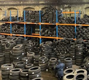 Pneus de camion d'occasion 14 pouces 165/55r13 - Product Image 1