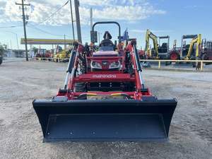 Tracteur à roues neuf Mahindra 2024 4x4 Mini diesel pour moteur 80 CV Transmission par engrenages Pompe à roulements et composants d'engrenages pour utilisation agricole - Product Image 3