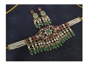 Collar de Gargantilla de Latón Chapado en Oro de Primera Calidad con Piedras de Moissanita, Juego de Aretes, Colección para Bodas y Fiestas para Mujer - Product Image 4