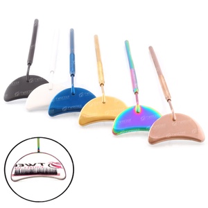 Vente chaude Logo personnalisé demi-lune forme greffage cils Extension miroir multicolore avec poignée en acier inoxydable pour les cosmétiques - Product Image 1
