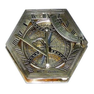 Montre Style Boussole Lumineuse Camping Nouveau Portable Voyage Randonnée Poche Antique Boussole À Vendre Laiton Design Extérieur Classique - Product Image 3