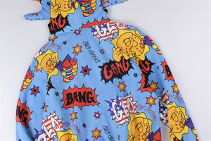 Sudadera con estampado personalizado para hombre con arte texturizado en relieve y material grueso, ideal para looks urbanos y streetwear. - Product Image 6