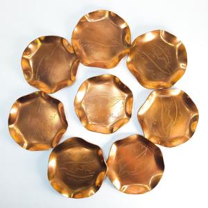 ชุดจานรองแก้วทองแดง จานรองแก้วโลหะทำมือ จานรองแก้วสไตล์เรียบง่าย จานรองแก้วโลหะวินเทจ จานรองแก้วทองเหลือง จานรองแก้วโลหะตีลาย - Product Image 6