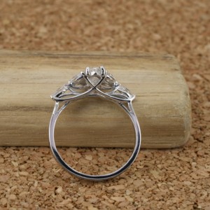 Igi แหวนเพชรรูปมาคีส์1กะรัต | VVS2แล็บปลูกในสีขาว14K สีเหลืองหรือสีโรสโกลด์ - Product Image 1