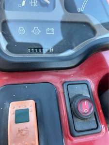 Tracteur Farmall 31 d'occasion – Chargeur Case IH L340 - Product Image 3