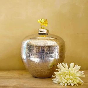Florero de chapa de metal hecho a mano con acabado Chapado en forma redonda diseño simple para decoración del hogar jarrones de hierro - Product Image 1