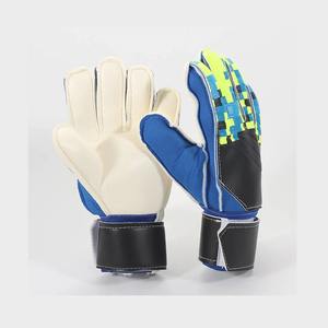 ถุงมือผู้รักษาประตูยางแบบมืออาชีพถุงมือผู้รักษาประตูฟุตบอลวัสดุใหม่ - Product Image 3