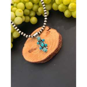 Pendentif Julia Etsitty Kingman Cluster avec turquoise Kingman et technologie d'incrustation en argent sterling - Product Image 4