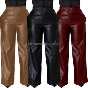 Pantalon de survêtement personnalisé avec logo, coupe slim empilée, en similicuir PU, style motard streetwear, pantalon évasé en similicuir pour homme - Product Image 3