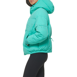 Nueva chaqueta de bombardero de mujer de Color liso de estilo de invierno, chaqueta de bombardero de mujer Lisa ajustada hecha en Pakistán - Product Image 4