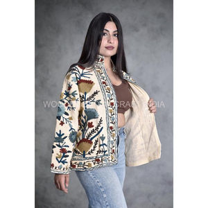 Chaqueta Acolchada de Invierno para Mujer, Transpirable, con Bordado Floral Suzani, Diseño de Pato, Relleno de Algodón, Estilo Bohemio Artesanal - Product Image 3