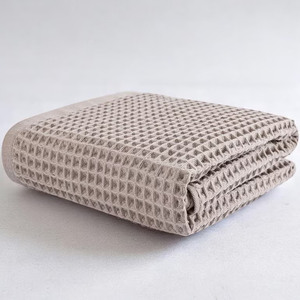 100% algodón puro moderno elegante Super suave lujos miel peine Toalla de baño sostenible reutilizable Waffle tejido toalla 70X150 CM - Product Image 1