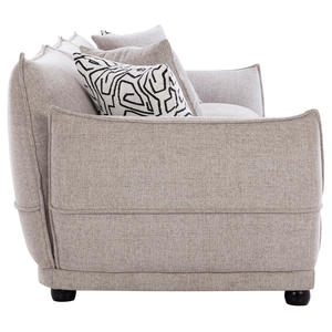 Canapé 4 places en tissu capitonné moderne et élégant avec des coussins généreux, confort intemporel pour les intérieurs élégants, en vente - Product Image 2