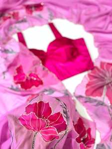 ชุดส่าหรีผ้าไหมแบบดั้งเดิมพร้อมพิมพ์ลายด้วยมือเสื้อแบบไม่มีตะเข็บดีไซน์เนอร์อินเดียและปากีสถานชุดต้อนรับงานปาร์ตี้ - Product Image 5