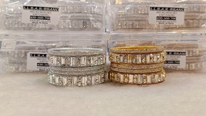 Ensemble de bracelets Rajwadi de qualité supérieure pour femmes mariage vêtements de mariée bracelets en métal fantaisie avec pierre disponible dans une variation de couleur attrayante - Product Image 3