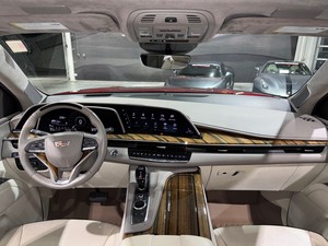 SUPER OFERTA 2021 CA-DIL-LAC ES-CA-LA-DE SP-ORT PLATINUM, TRANSMISIÓN AUTOMÁTICA, MOTOR V8 - Product Image 5