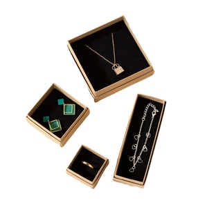 Boîte d'emballage pour bijoux en carton brun personnalisée pour bagues, colliers et pendentifs - Product Image 4