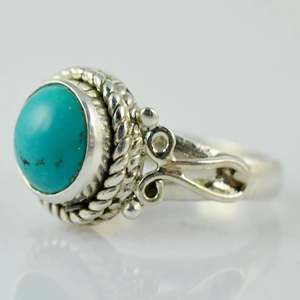 Bague artisanale en argent sterling 925 avec turquoise ronde, style bohème, pierre de naissance de décembre, sertie, cadeau idéal pour son anniversaire - Product Image 6