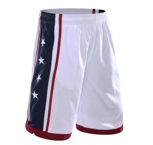 Short de basket-ball imprimé sur mesure Low OEM avec broderie Tissu en polyester respirant et évacuant l'humidité-Vêtements de sport élégants - Product Image 5