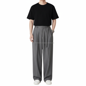 Pantalones Plisados Grises Premium para Hombre - Estilo de Lujo Discreto con Cinturón a Juego - Product Image 1