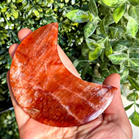 Vente en gros de sculptures de lune en quartz de feu naturel, artisanat en cristal, pierre de cristal de lune en quartz de feu rouge pour la décoration intérieure et les cadeaux