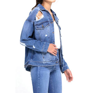 Chaqueta vaquera hecha a mano personalizada de calidad superior para mujer Estilo informal de verano con decoración de botones Altamente VALORADA - Product Image 4