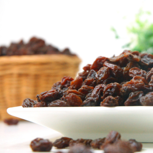 Raisins secs dorés indiens de qualité AAA séchés au soleil nettoyés naturellement doux qualité d'exportation pour une collation mondiale - Product Image 3