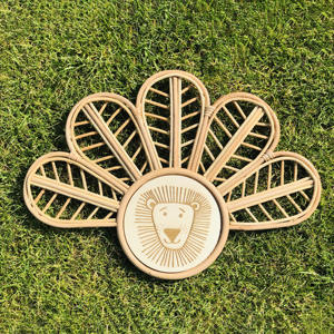 แผ่นป้ายหวายทรงกลมติดผนังสำหรับห้องเด็กอ่อนพร้อมโลโก้ปรับแต่งได้ - Product Image 5