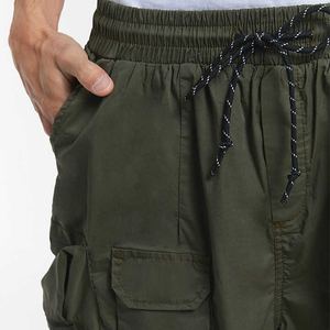 Jogging sportif Short de jogging pour homme Vêtements athlétiques de qualité supérieure avec confort supérieur Coupe élégante et utilisation polyvalente - Product Image 2