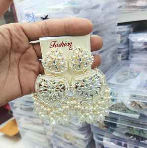 Ensembles de bijoux de fête élégants Ensemble de boucles d'oreilles en alliage de zinc léger pour vêtements de mariage traditionnels Tendance et élégant - Product Image 2