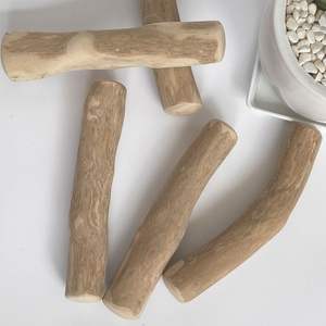 Palo masticable de madera de café Natural de alta calidad, juguete duradero para perros y mascotas directamente de la fábrica de mascotas de Vietnam - Product Image 2