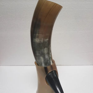 Corne à boire Viking écologique faite à la main en gros poli corne de buffle sangle de tasse pour cadeaux religieux médiévaux bars à thème - Product Image 1