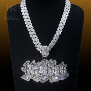 จี้เพชรโมอิสซาไนต์ผ่านการทดสอบ VVS แบบ Iced Out สไตล์ฮิปฮอป สร้อยคอเงินแท้ 925 จี้ตัวอักษร  งานจิวเวลรี่คุณภาพสำหรับผู้ชาย - Product Image 2