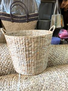 Cestas de lavandería de jacinto de agua rústico, cestas de mimbre Natural hechas a mano de Vietnam con asas para almacenamiento de ropa sucia - Product Image 3