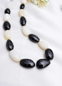 Piedras Preciosas Naturales Mixtas de Espinela Negra y Ónix Blanco, Corte Checker, 18 Pulgadas, para la Elaboración de Joyería Fina - Product Image 6