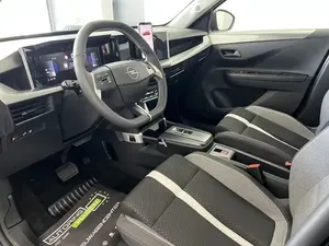 Opel Coupé Turbo R18 2024, Asientos de Cuero, Tracción en las Cuatro Ruedas, Bajo Kilometraje, Caja de Cambios Automática, Volante a la Izquierda, Gasolina/Eléctrico - Product Image 4