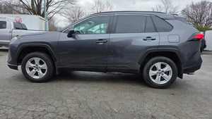 Toyota RAV4 2021 à vendre, modèle 2024 pour Toyota RAV4 XLE SUV, en aluminium industriel de qualité, facile à utiliser, matériau durable - Product Image 4