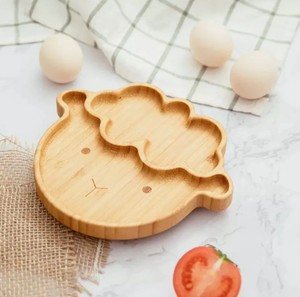 Vente en gros d'assiettes en bois de bambou pour enfants, aliments compostables, en forme d'animaux mignons, ensemble d'assiettes en bois durables - Product Image 3