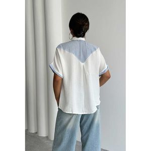 Chemisiers et chemises rayés pour femmes en gros - Product Image 1