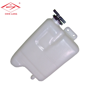 Nouveaux produits tendance : Réservoir de liquide de refroidissement pour Toyota Hilux RN55 83'~95' OEM 16470-71030 16470-54120 - Product Image 1