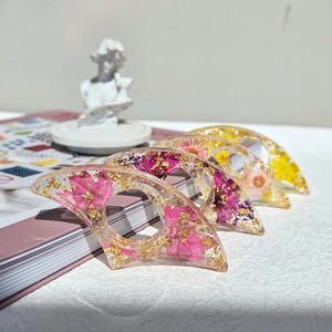 Support de page de livre en résine, poignée pour les doigts, accessoire de lecture durable et confortable, parfait pour les livres, les documents d'étude, les journaux et les romans - Product Image 1