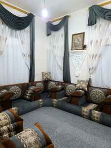 Design d'intérieur Majlis arabe, design classique moderne, ensemble élégant pour salon, sièges d'angle luxueux, design gain de place - Product Image 5