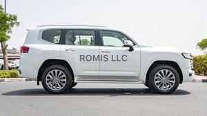 Toyota Land Cruiser VXR 300 2024, 3.5L, SUV 5 portes, 5 places, transmission automatique, pneus R17, sièges en tissu foncé, conduite à gauche, moteur diesel - Product Image 2