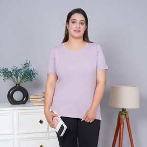 T-shirt en coton uni pour femme, coupe confortable, parfait pour le travail, les voyages, les tenues décontractées et la mode minimaliste - Product Image 4