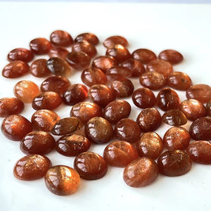 Cabochon ovale en pierre de soleil naturelle 5x7mm Qualité AAA-Cabochon ovale en pierre de soleil de qualité supérieure - Product Image 1