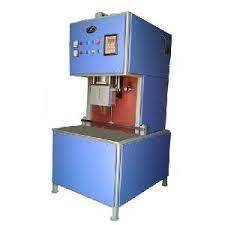 Motor de máquina de soldadura entre particiones de batería automática de alta precisión para baterías industriales automotrices de batería de plomo ácido - Product Image 4