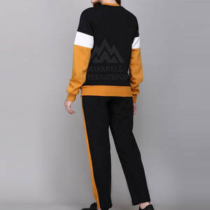 Trajes Deportivos para Mujer de Alta Calidad en Existencia, para Uso en Exteriores - Product Image 4