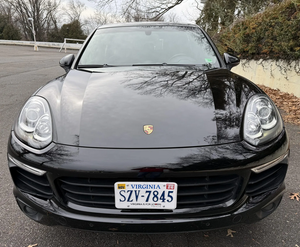 RUSH GOOD - Vehículo Usado con Volante a la Izquierda |   CONDUCCIÓN DERECHA |   Porsche Cayenne Diesel 2016 - Product Image 1