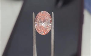 Diamante Cultivado en Laboratorio, Certificado IGI, VVS1, Corte Ovalado Rosa Fantasía, CVD, 5.37 Quilates, Diamante Suelto - Product Image 4