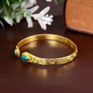 Brazalete metálico tradicional chino, joyería inspirada en la escultura moderna para mujer, artesanía metálica premium a granel para uso festivo nupcial étnico. - Product Image 3